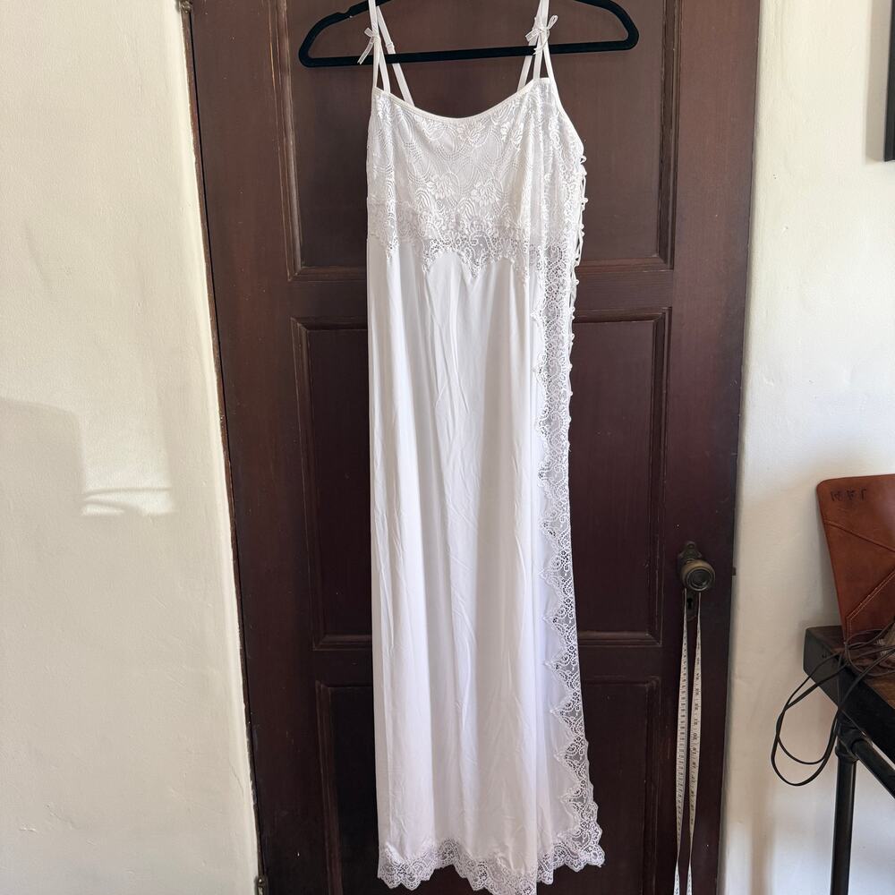Rhonda Shear White Long Nightgown with Lace Trim and High Slit | Large
